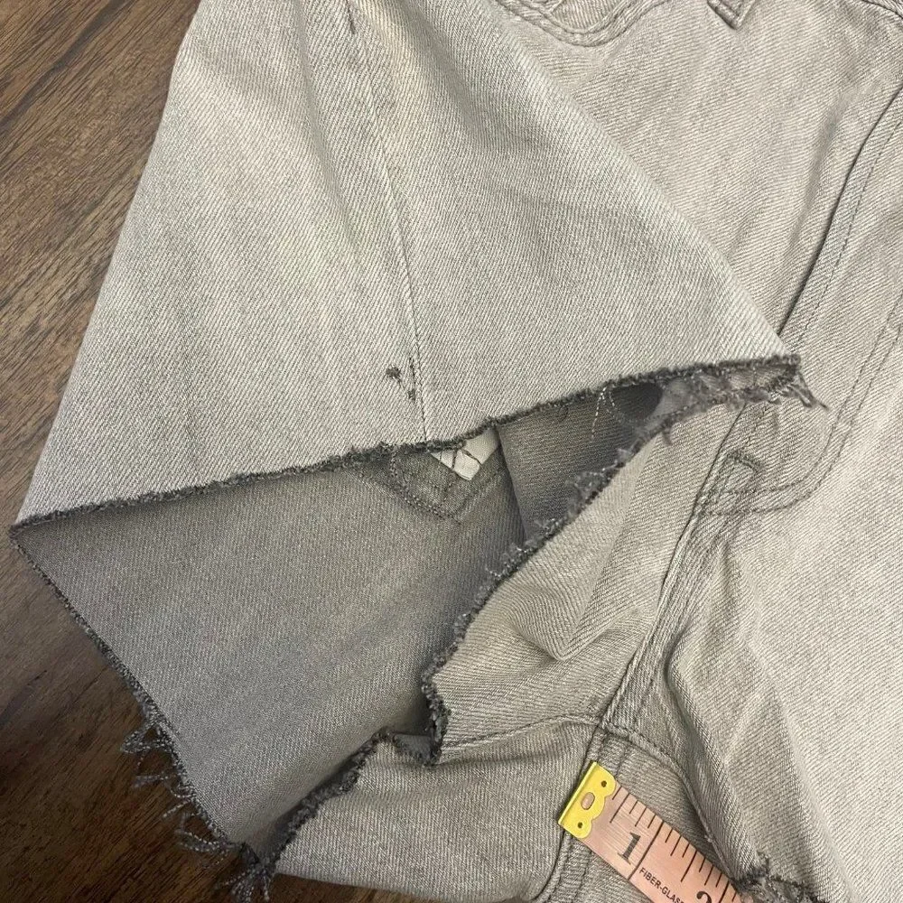 Levi’s Light Gray 501 Cut Off Shorts